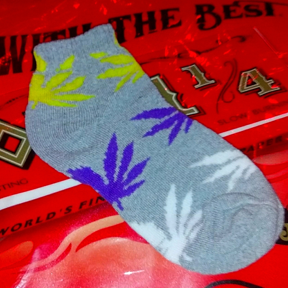 Pot leaf socks